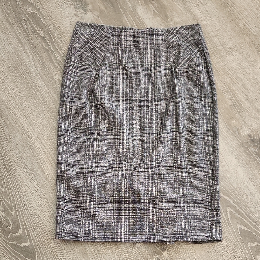 NWOT Classic Gray Plaid Women's Skirt